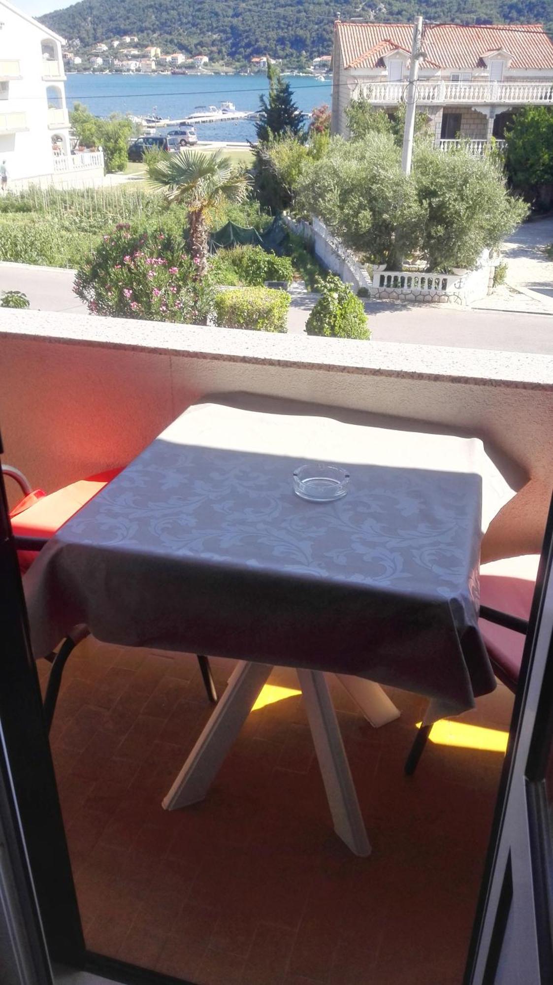 Apartment Tariba Supetarska Draga Bilik gambar